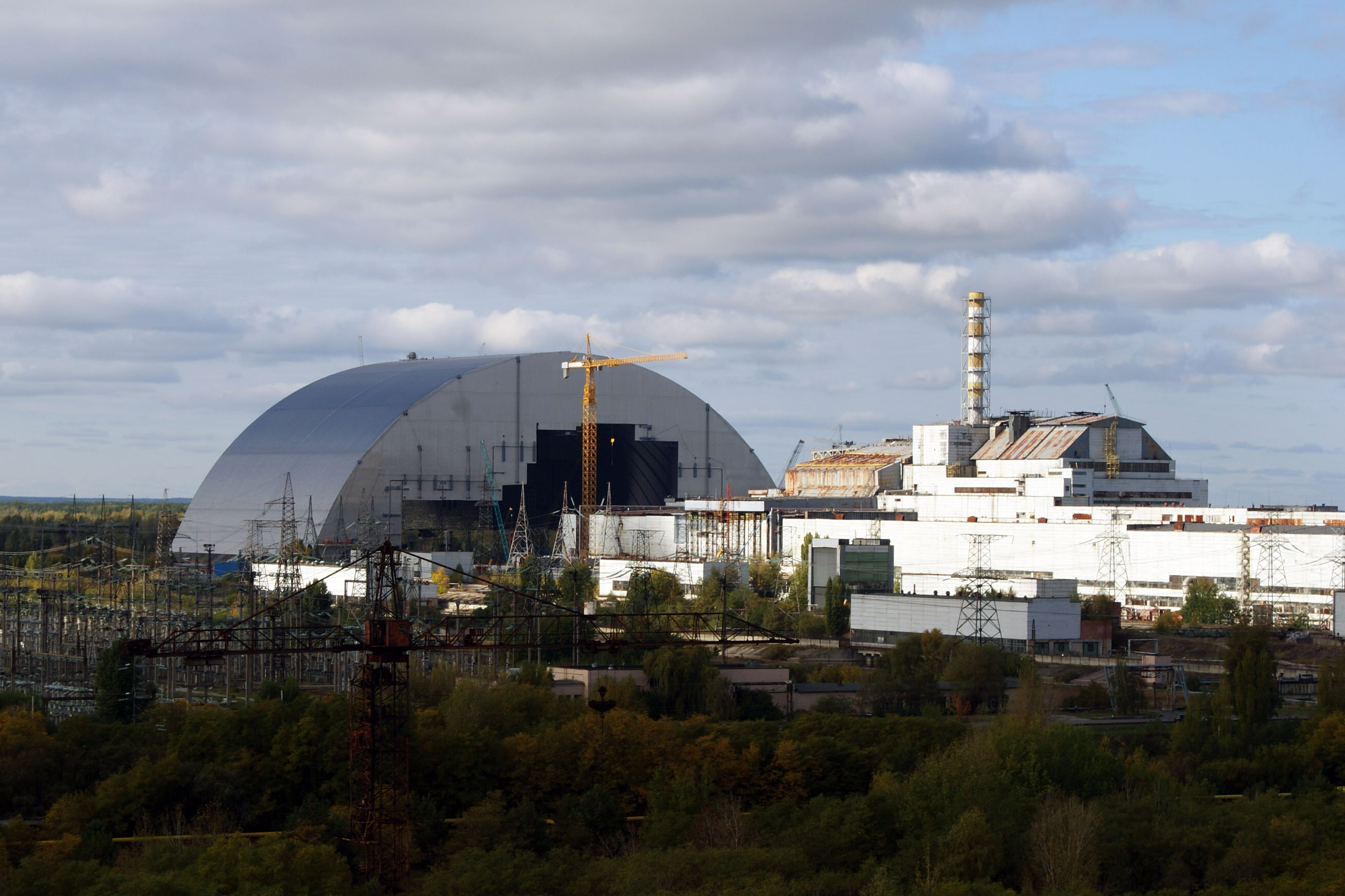 Arka oraz bloki 3 i 4 elektrowni jądrowej w Czarnobylu / Fot. Tomasz Róg