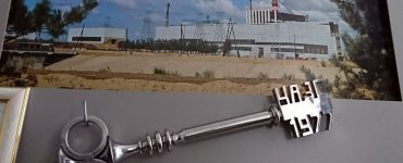 Symboliczny klucz z okazji uruchomienia elektrowni atomowej w Czarnobylu - ekspozycja muzealna. Fot. Tomasz Róg