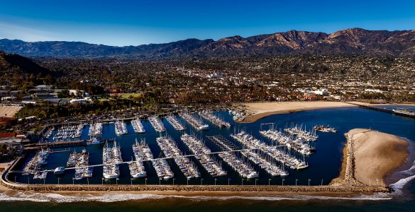Port jachtowy w amerykańskim mieście Santa Barbara. Fot. pixabay.com