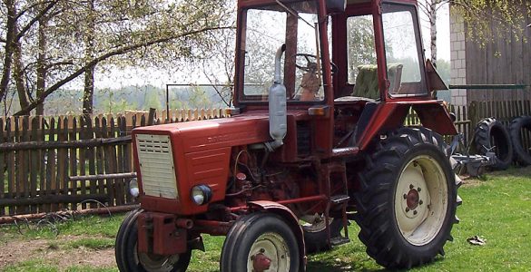 Traktor Władimiriec T-25. Fot. Sigman / domena publiczna