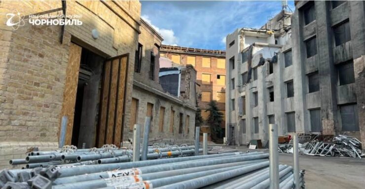 Zniszczone Narodowe Muzeum „Czarnobyl” w Kijowie